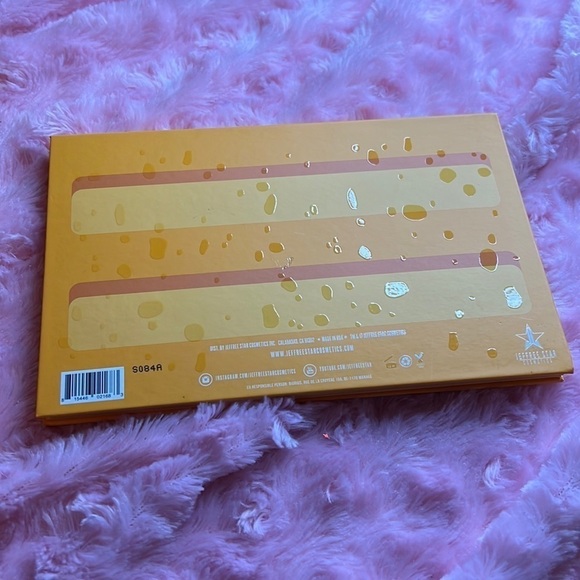 Jeffree Star Thirsty Eyeshadow Palette - Picture 6 of 6